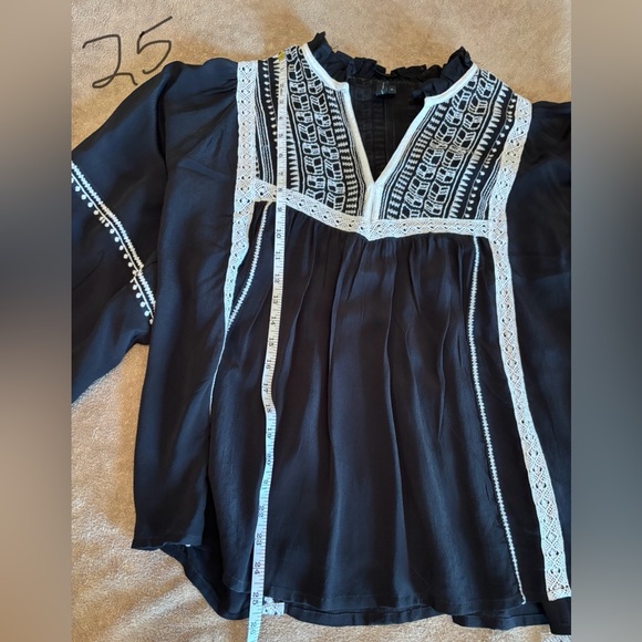 Anthropologie Bl^ink London Black and White Embroidered Women's Top size S - Picture 5 of 9
